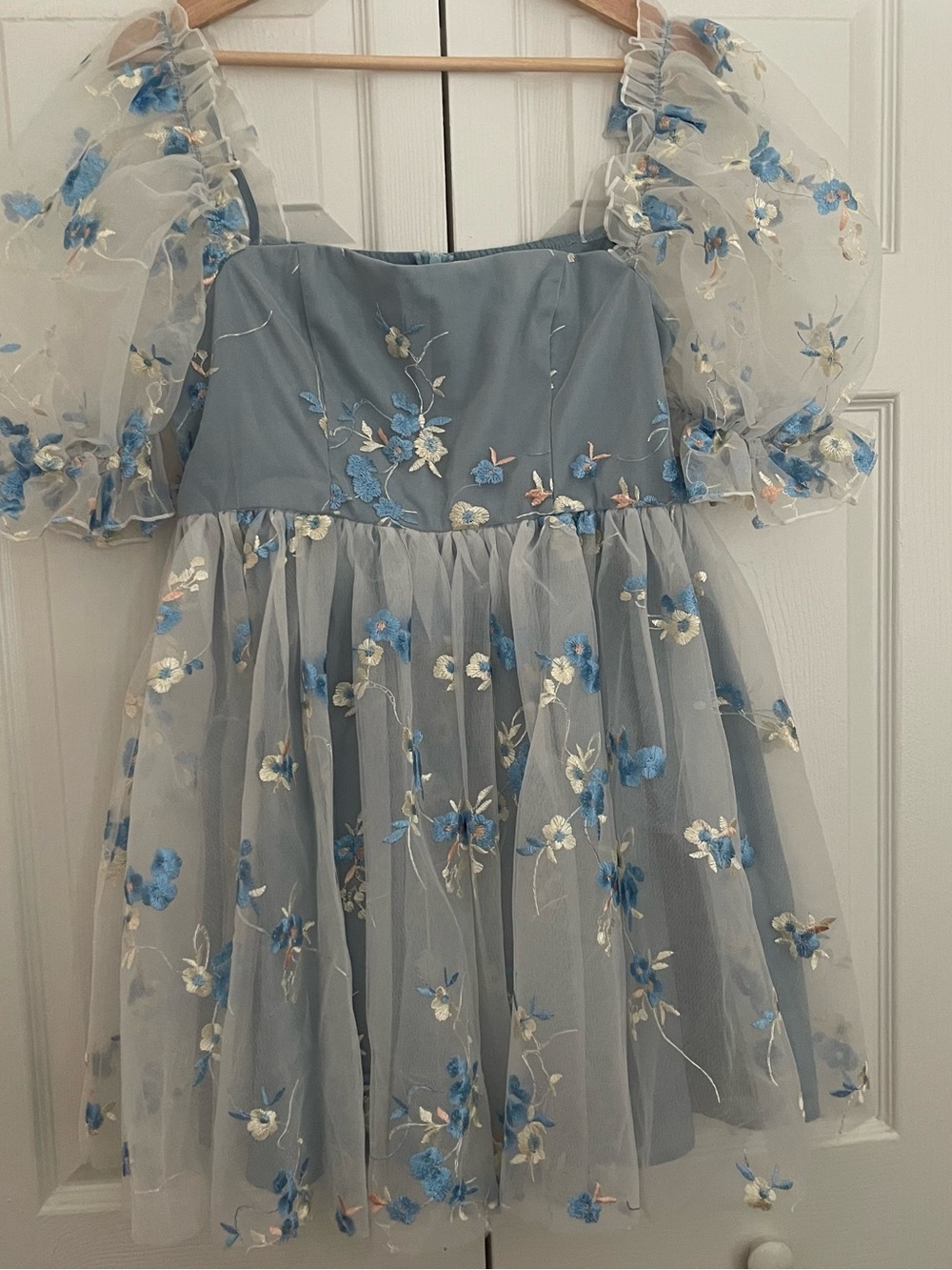 NWT SHEIN MOD Women Floral Embroidery Bubble Sleeve Contrast Mesh Dress